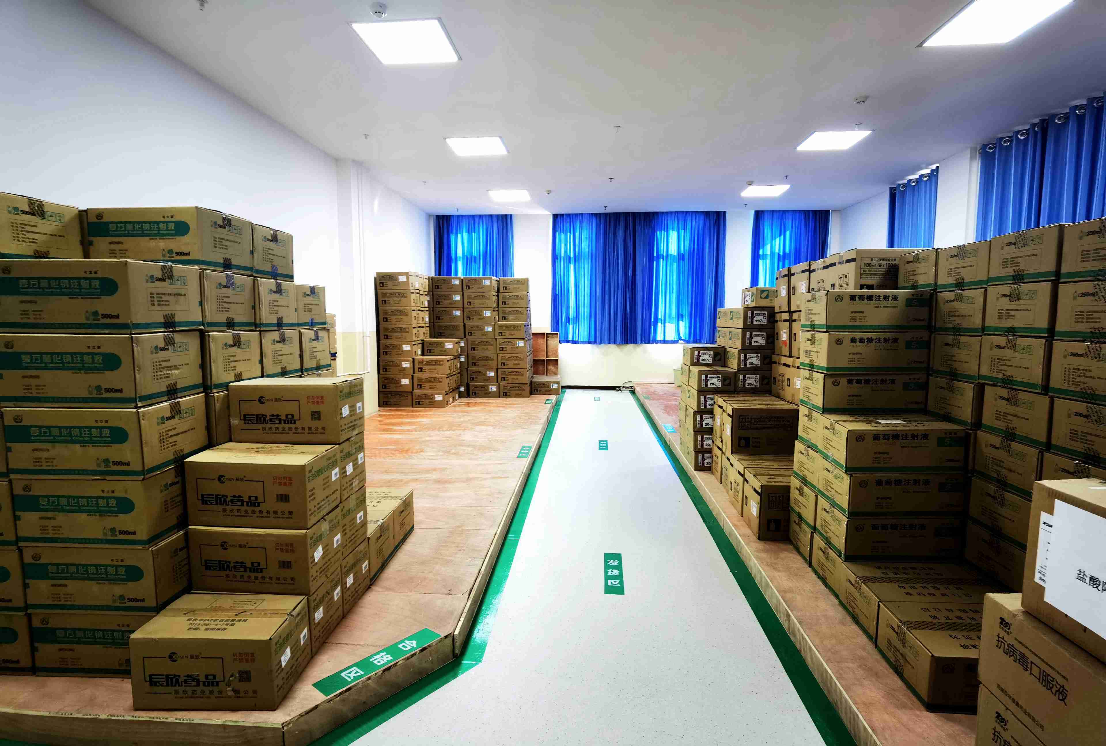 请大家放心!我县医疗防控物资储备充足 可达90天满负荷运转