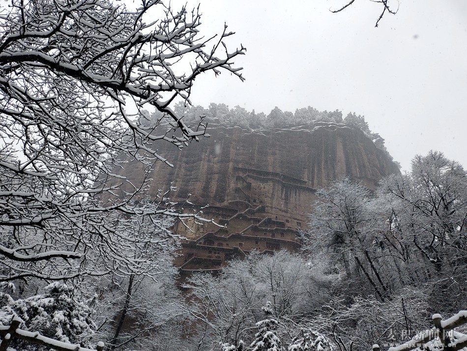 éº¦ç§¯å±±éªæ¯12_å¯æ¬.jpg