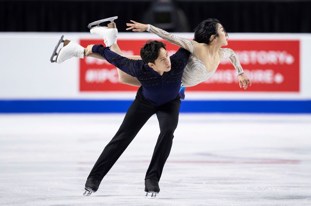领先亚军31分"葱桶"组合首夺花滑大奖赛加拿大站冠军