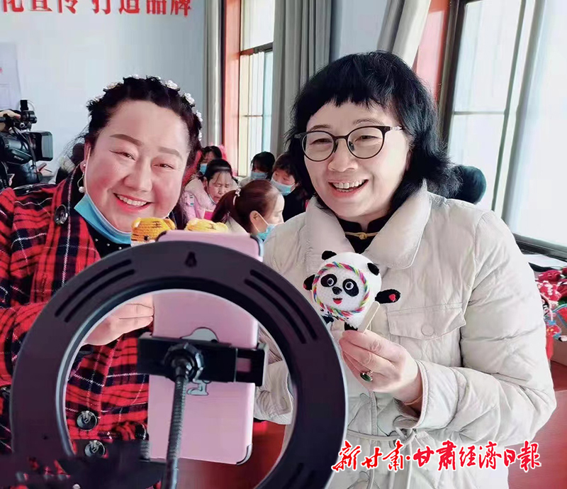 yes(乡村振兴)巧手编织幸福生活(分离(12810525)-20220428103733