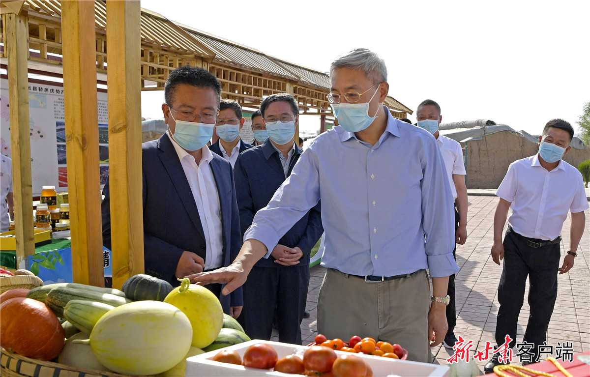 尹弘在兰州白银调研3