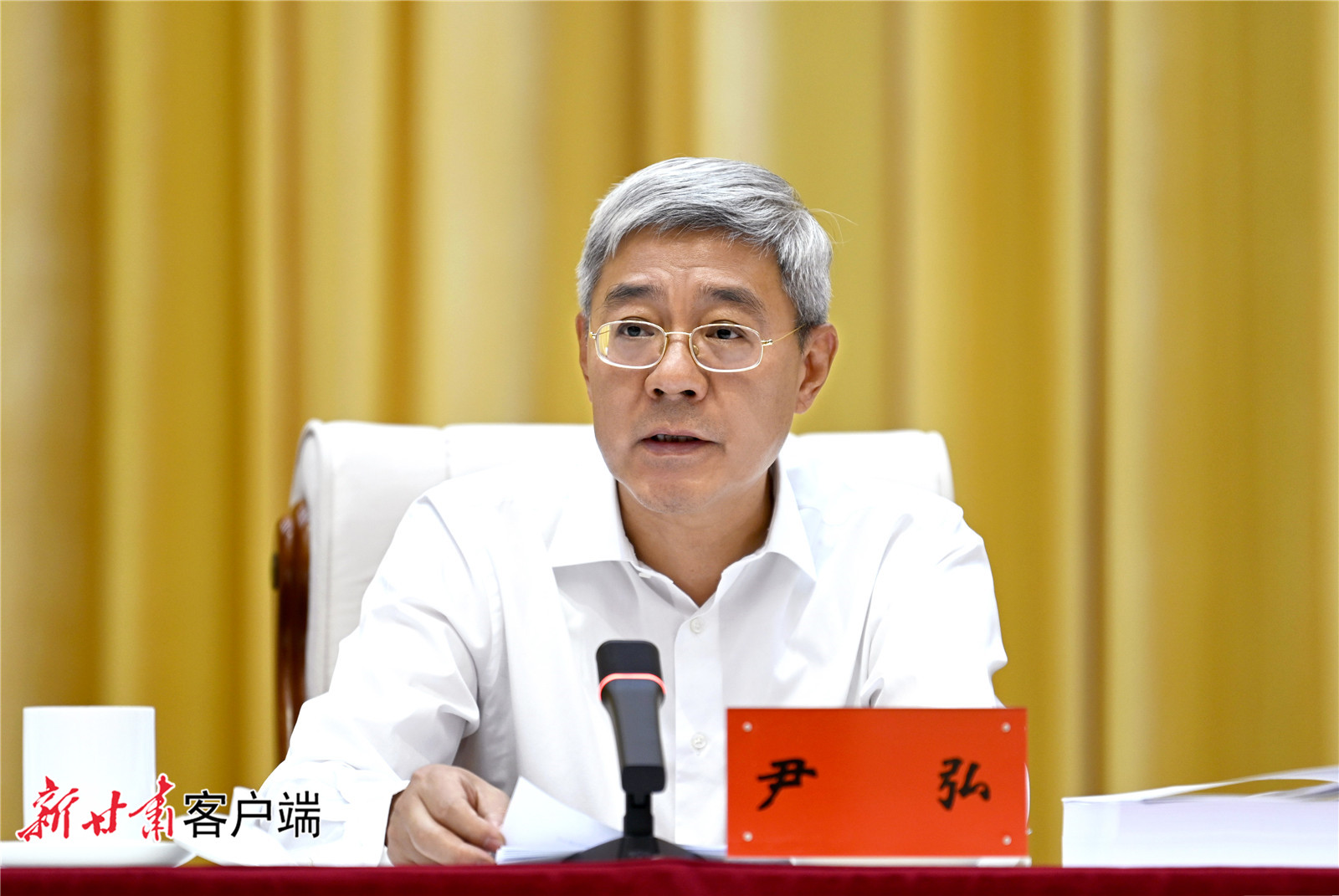 尹弘在全省强县域行动工作推进会上强调:立足功能选"赛道",各展所长强