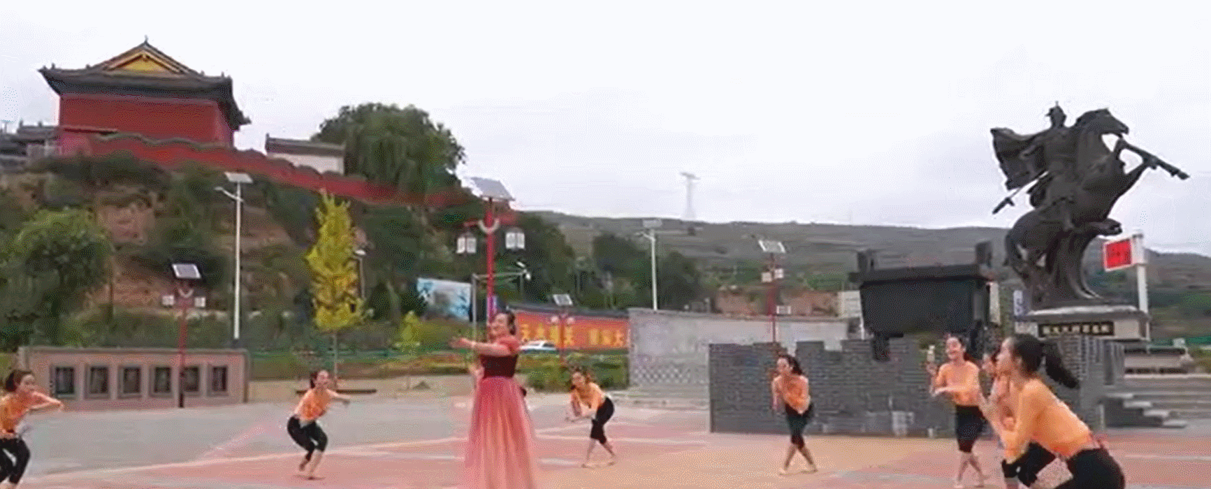 1667546301375007740.gif GIF24.gif