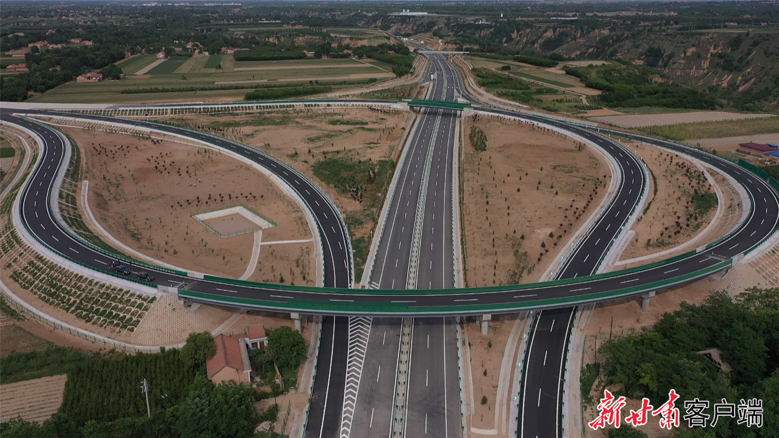 甜永高速正宁段。