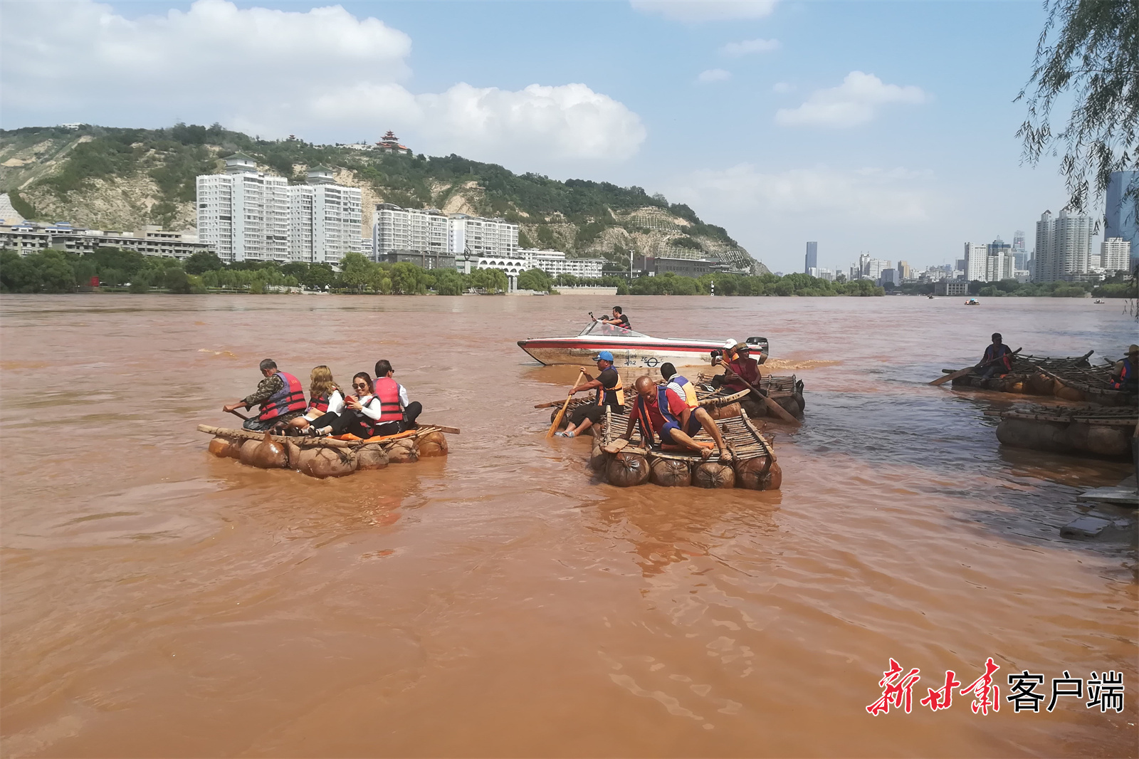 黄河羊皮筏子图片