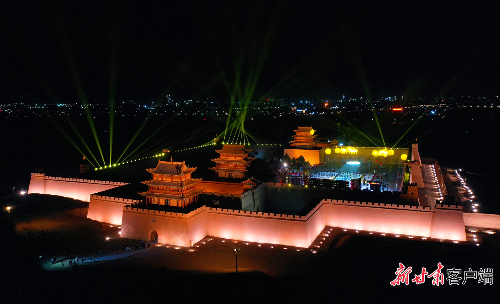 嘉峪关国际短片电影展弘扬英模精神汲取奋进力量新时代英雄模范人物