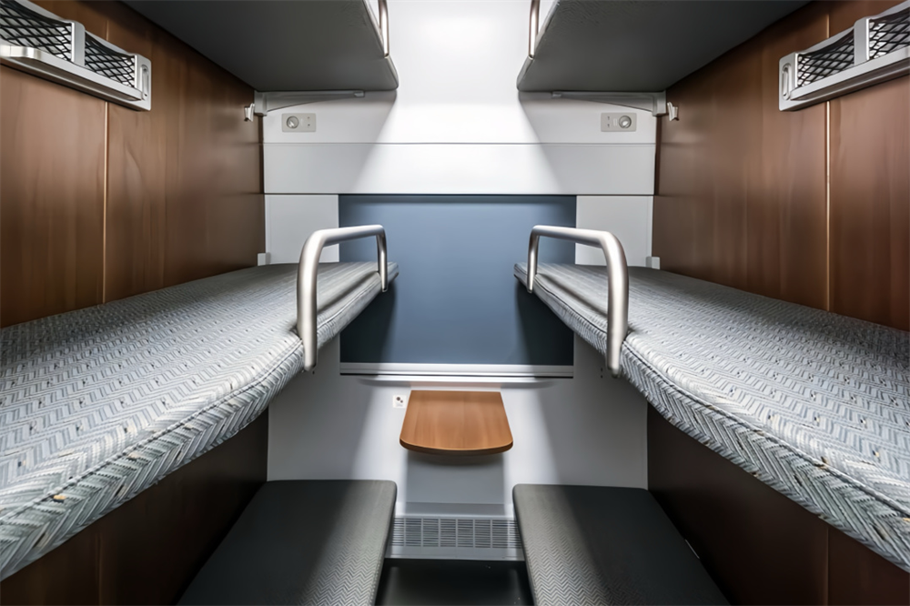 新型动车组列车即将在中国铁路兰州局上线