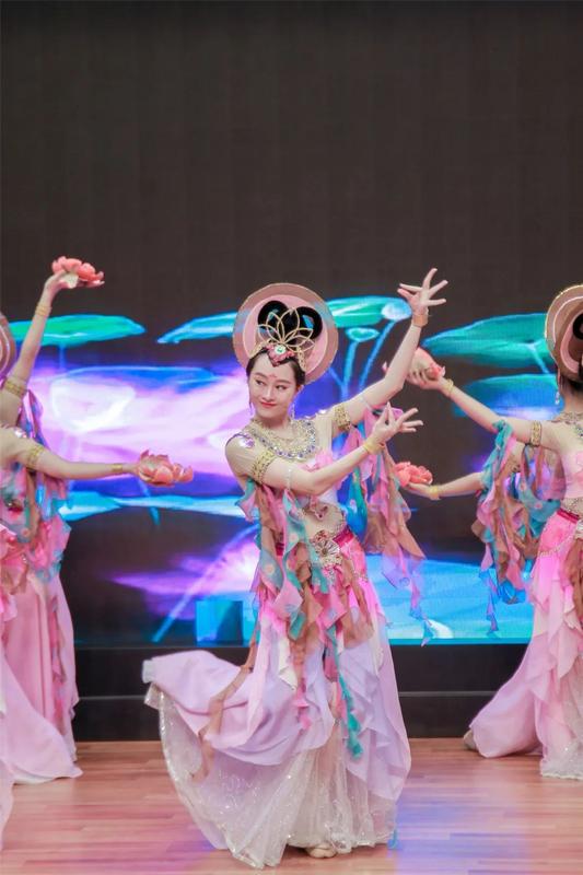 d7278e76-c3c6-4568-bba6-863e6fdd4f8b