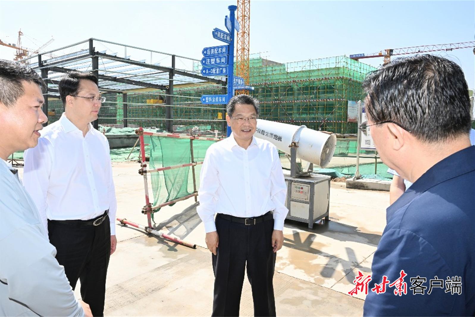 任振鹤在兰州新区、兰州市安宁区调研