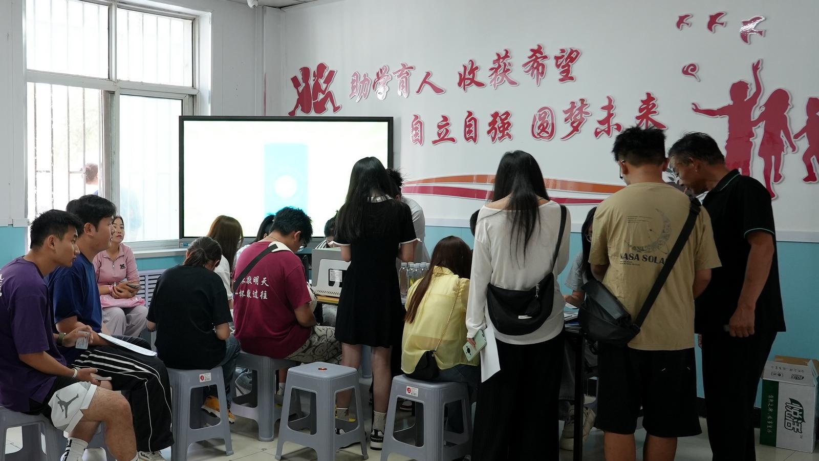 1755849361435014870.jpg 1755596201652097124.jpg