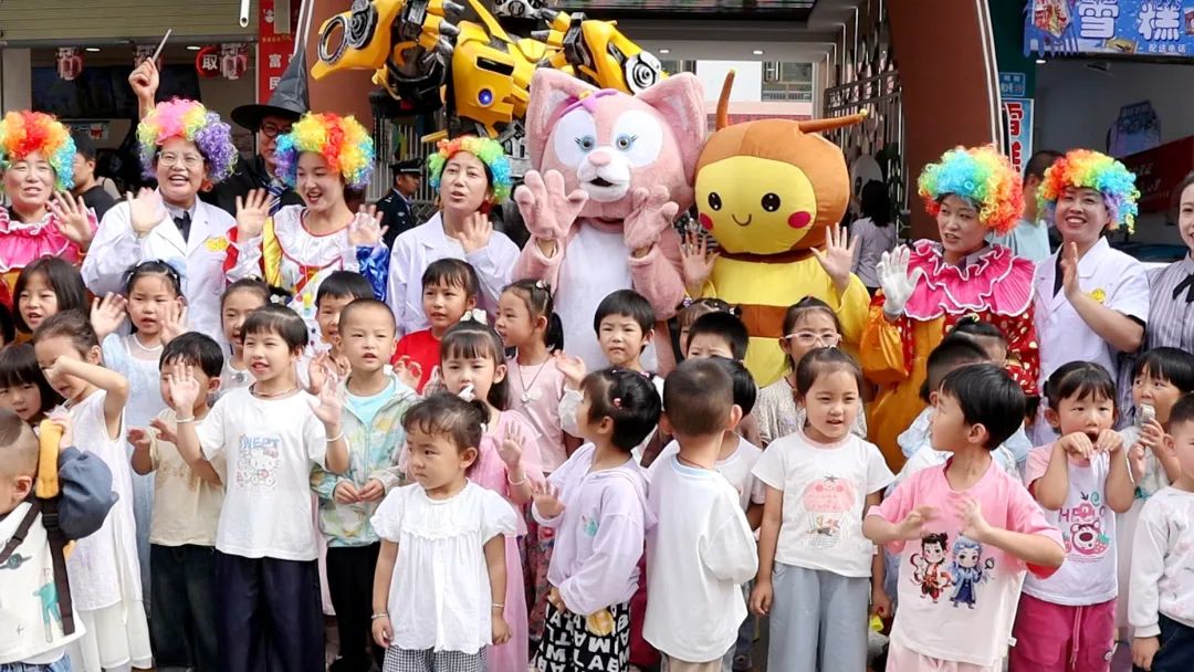 1756284752049085720.jpg 1756172458326020865.jpg