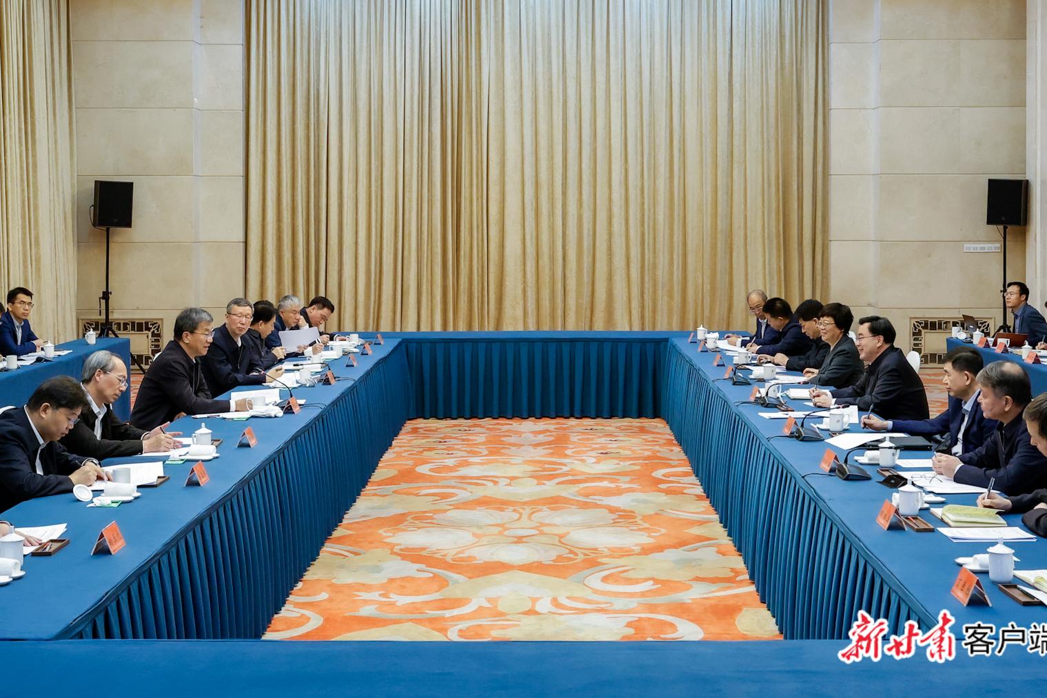 教育部与甘肃省政府部省会商会议举行