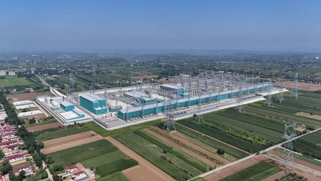 1760950299061087762.jpg 1760945037920091462.jpg