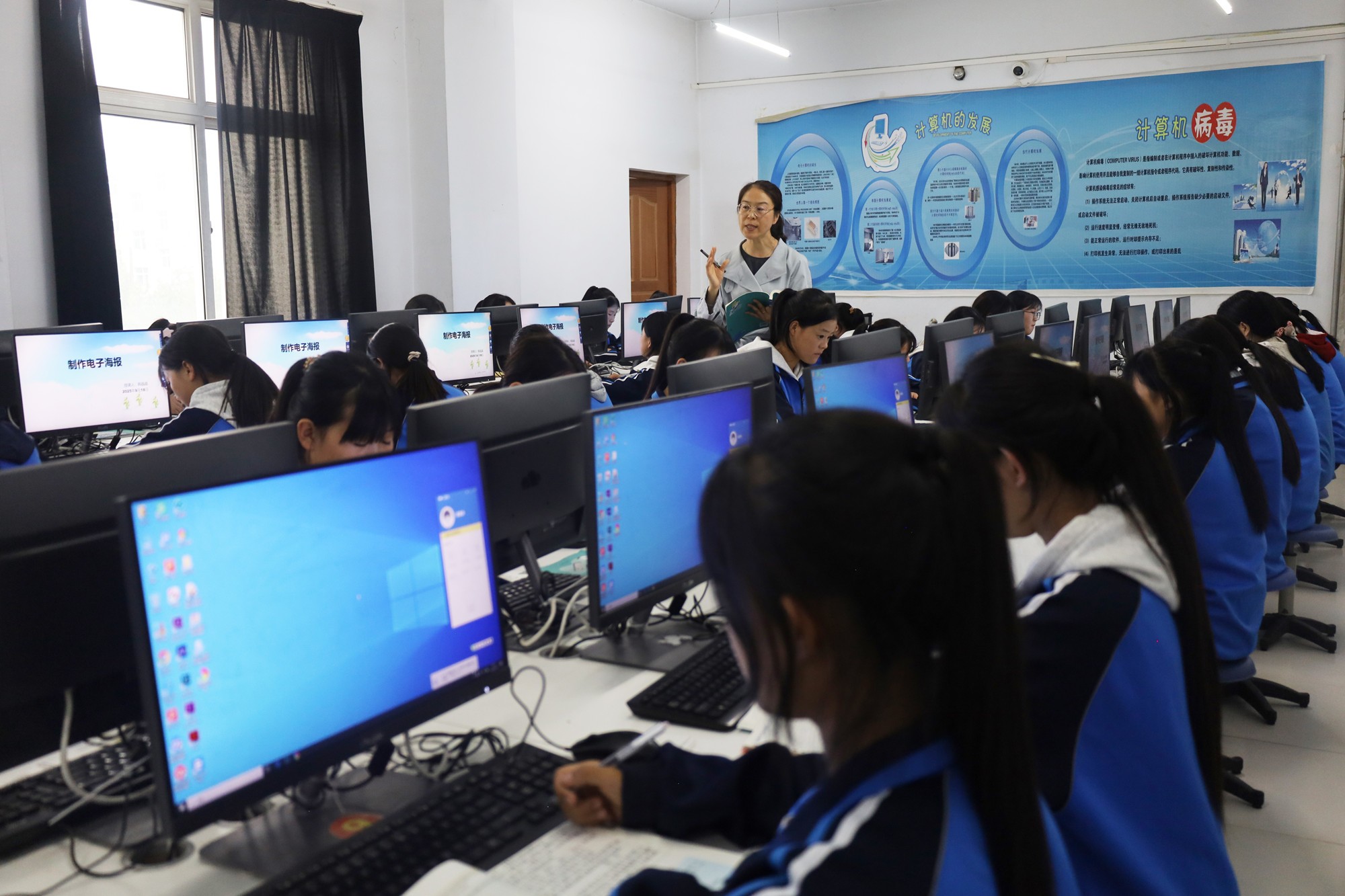 1761206085640014593.jpg 1761205480573066735_副本.jpg