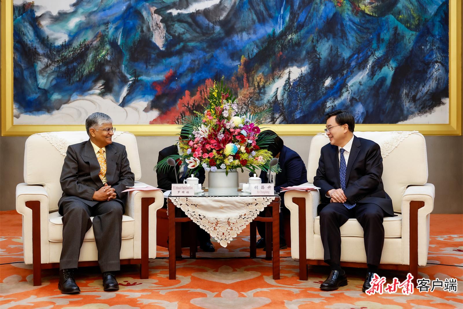 胡昌升会见印度驻华大使罗国栋一行