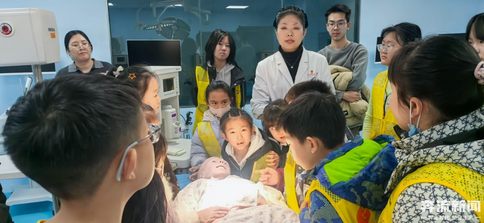 医科探秘正当时！甘肃小记者解锁兰大一院“(46643795)-20260128112307.jpg