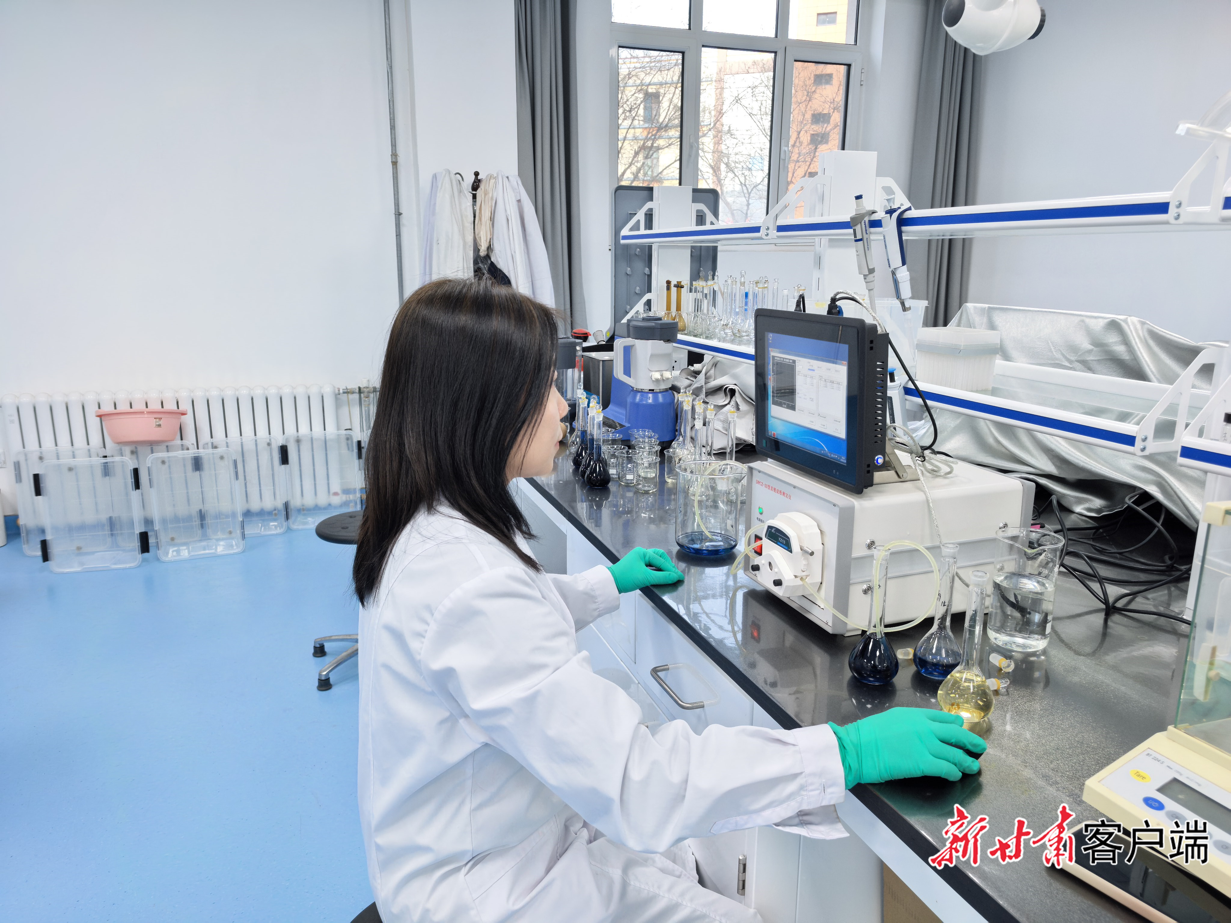 FZ007246672812_A5555625