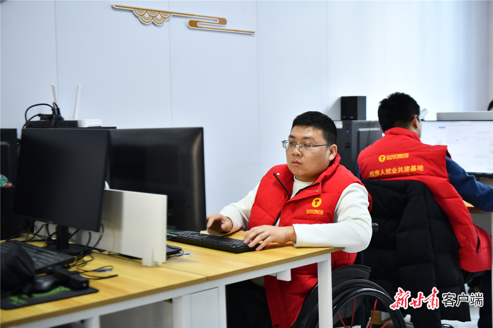 FZ100446913415_A5576541