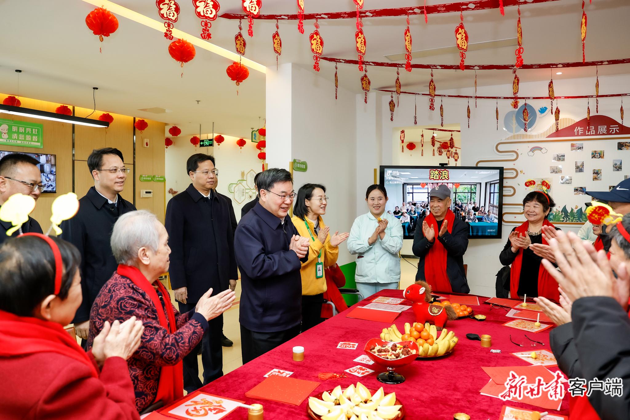 胡昌升春节期间在兰州看望慰问基层干部群众