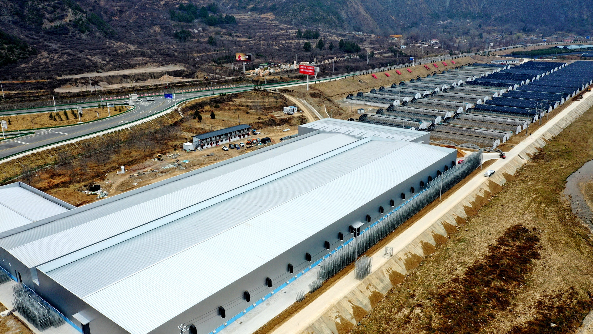 1773300316935041656_副本