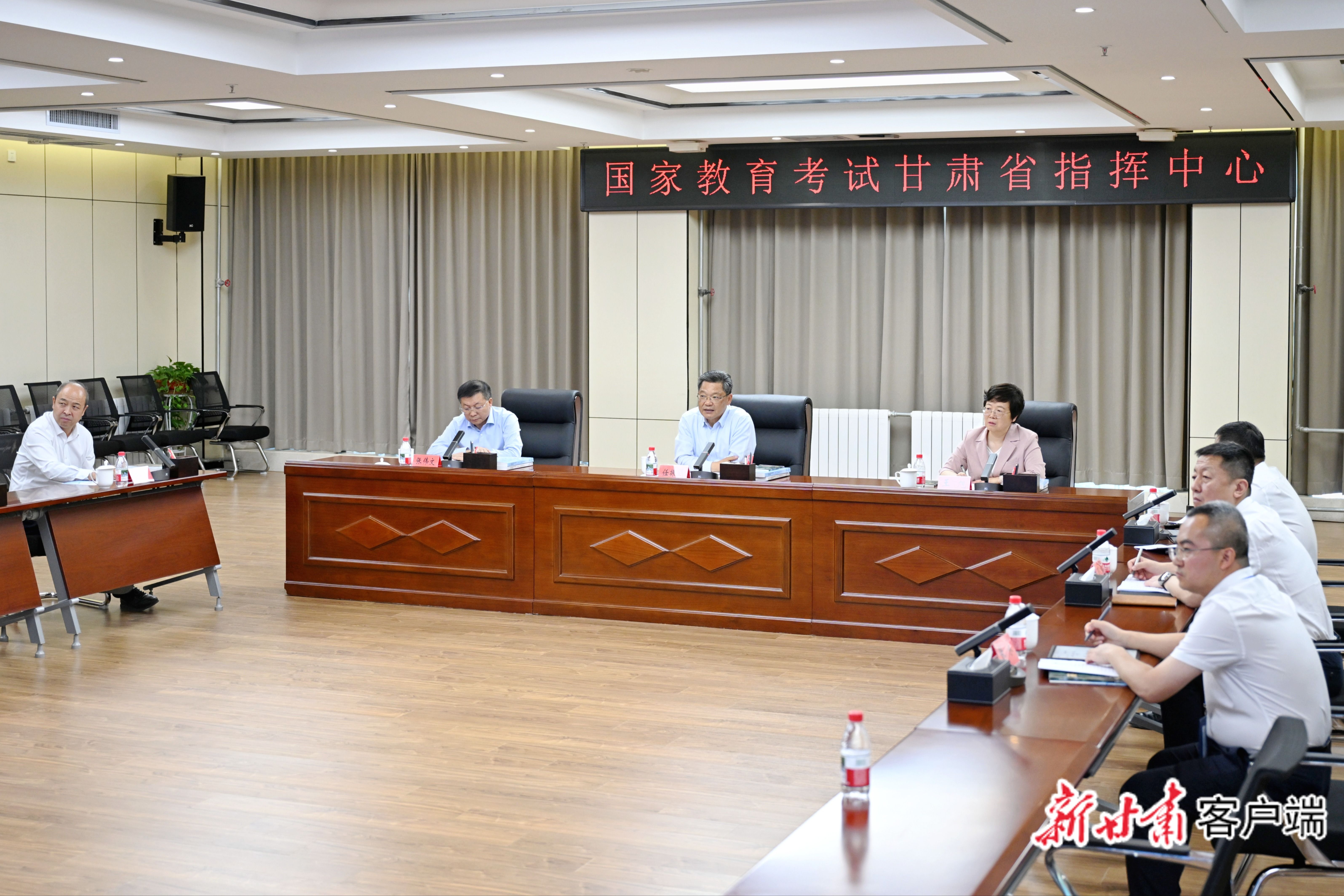 任振鹤检查2026年高考组考工作