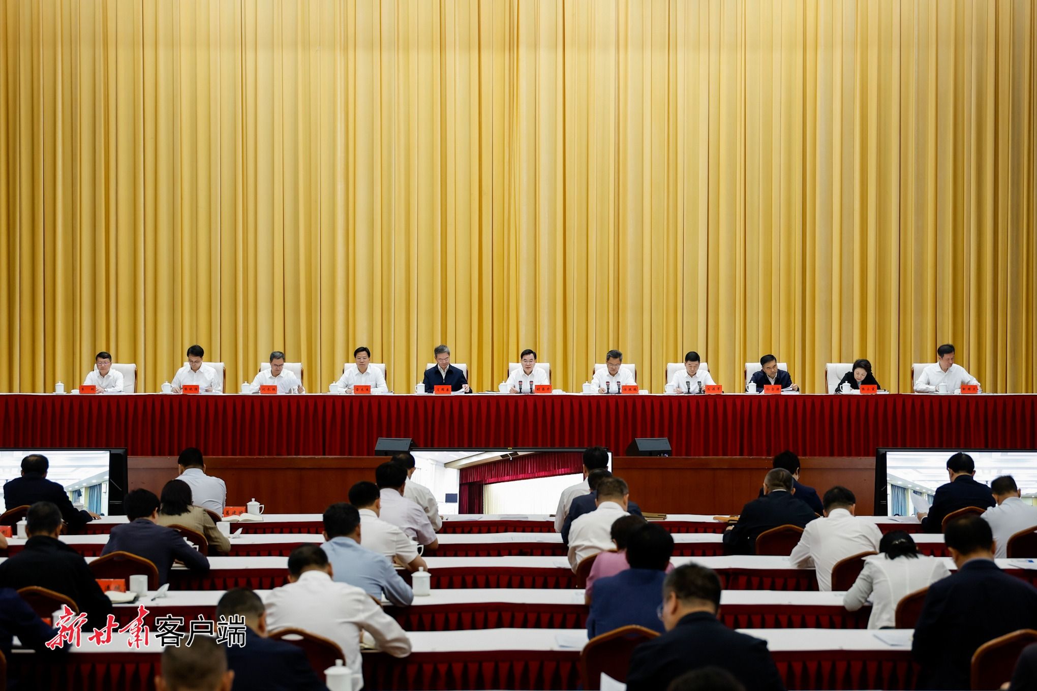 省委农村工作领导小组（省实施乡村振兴战略领导小组）全体会议召开