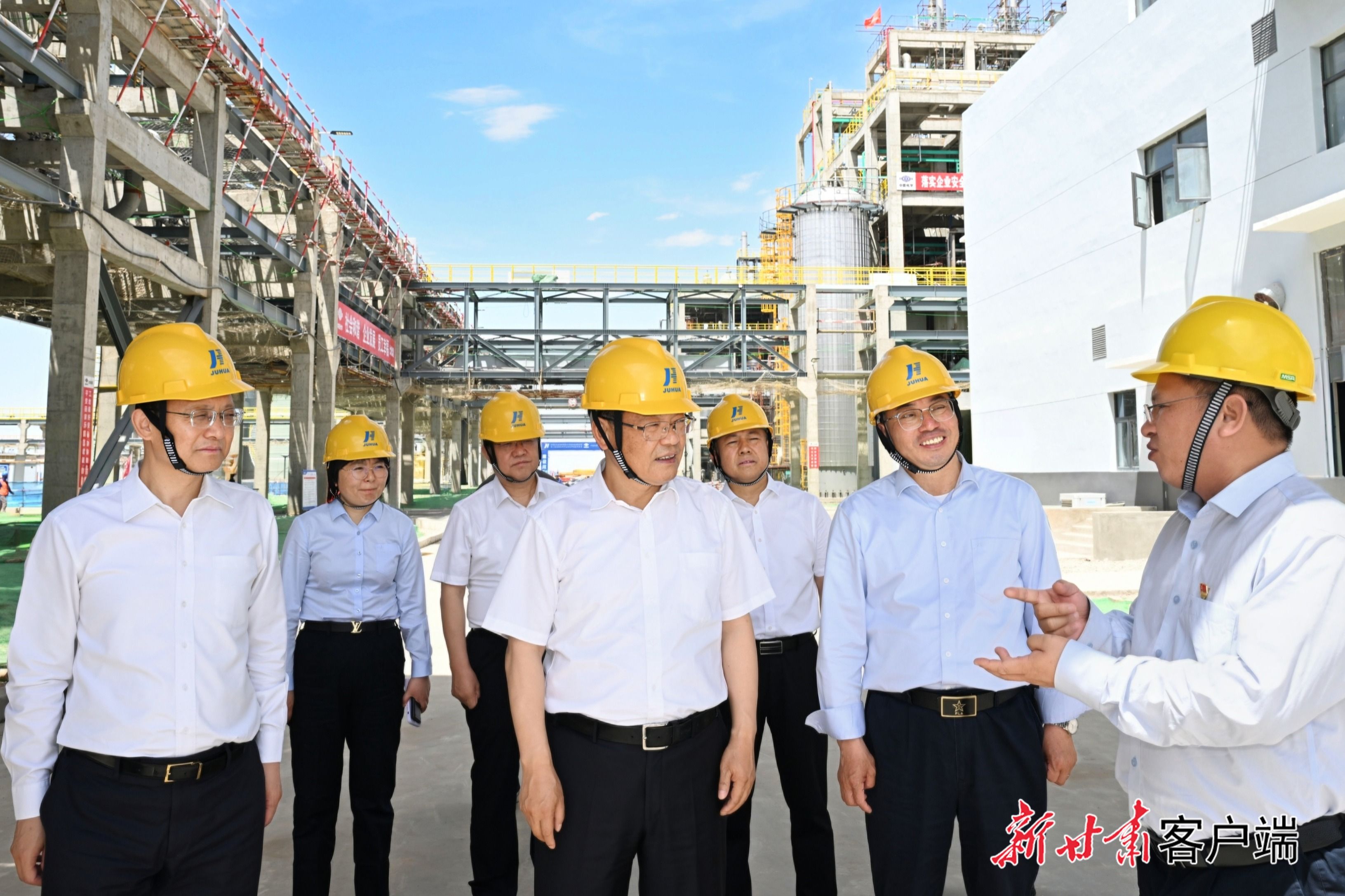 任振鹤在酒泉市张掖市调研