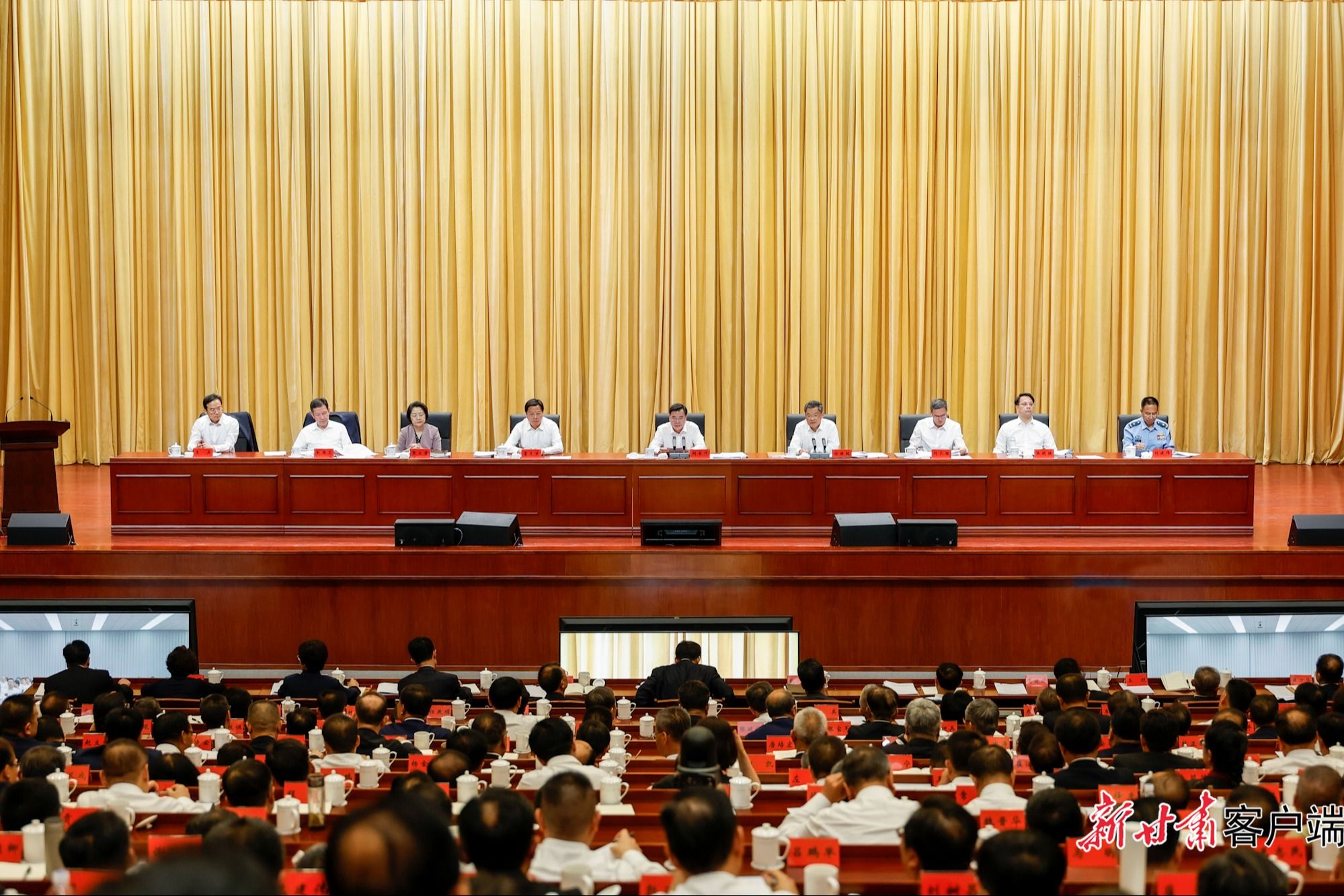 全省上半年经济运行调度会议在兰州召开