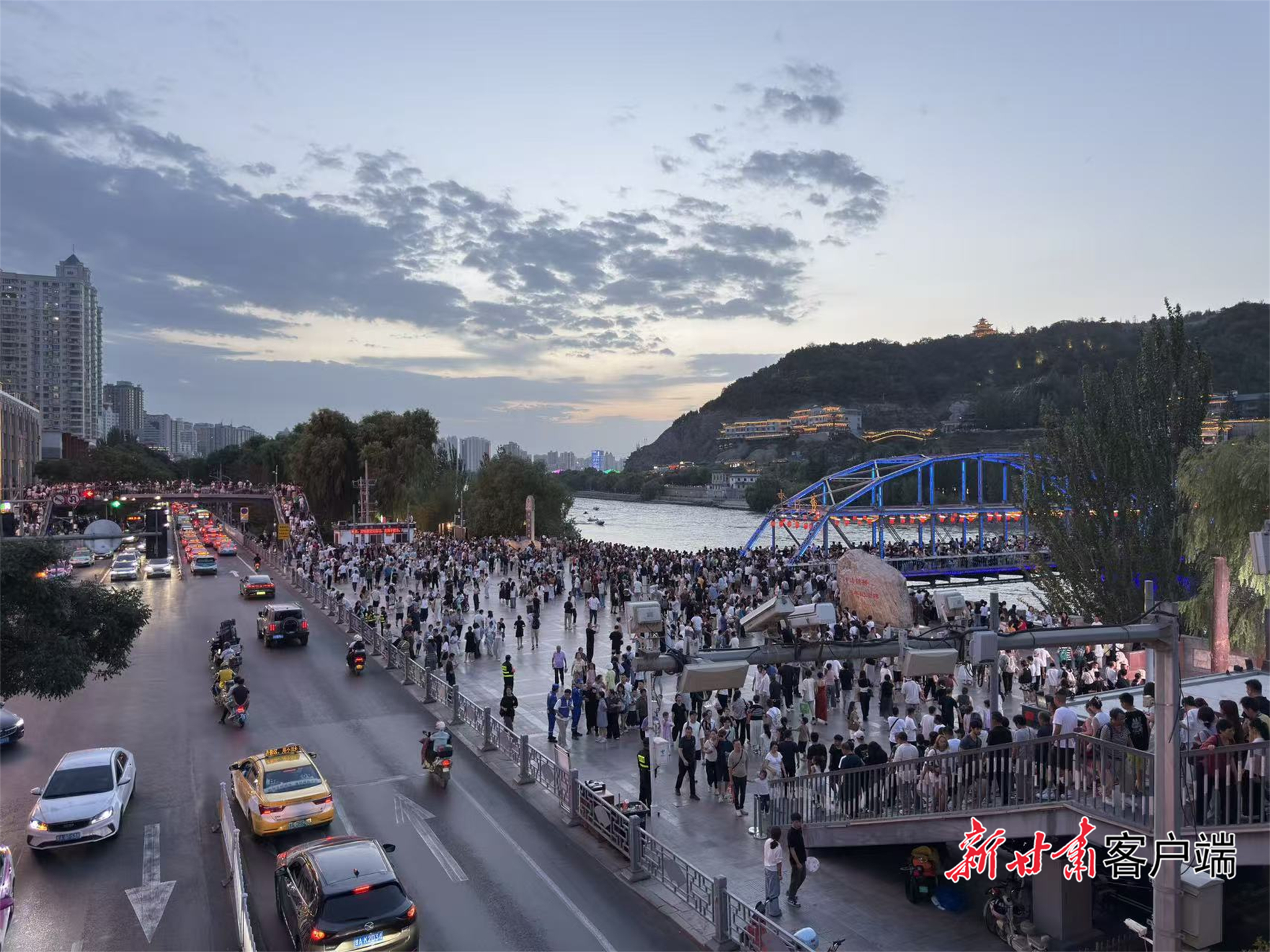 【潮经济】一河灯火夜金城——兰州夜经济一线观察