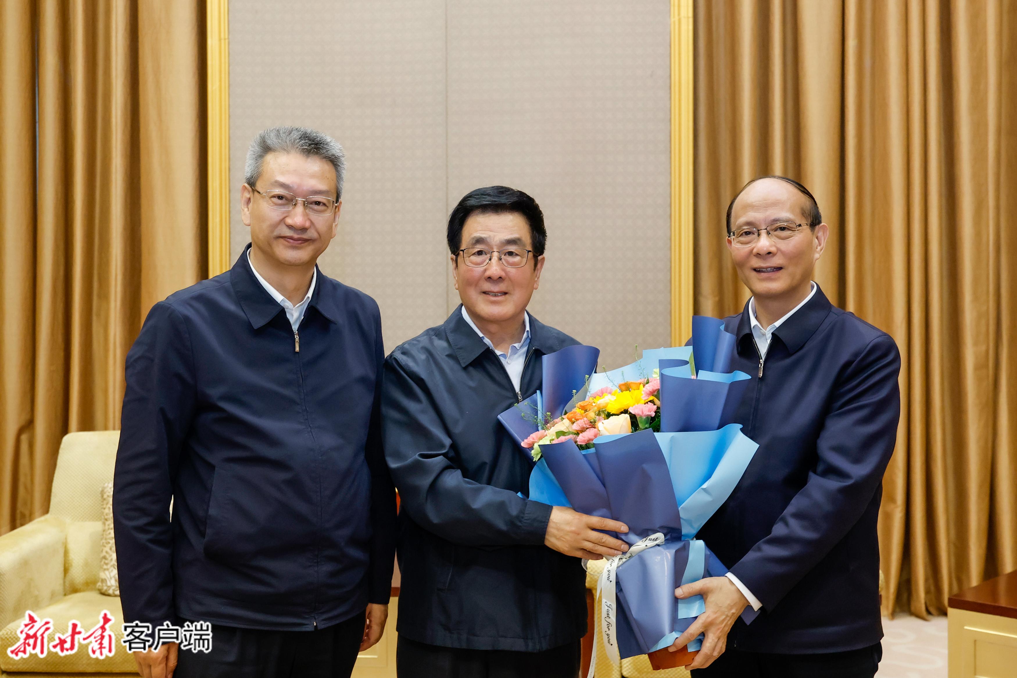 吴晓军孔绍逊看望慰问省级老同志