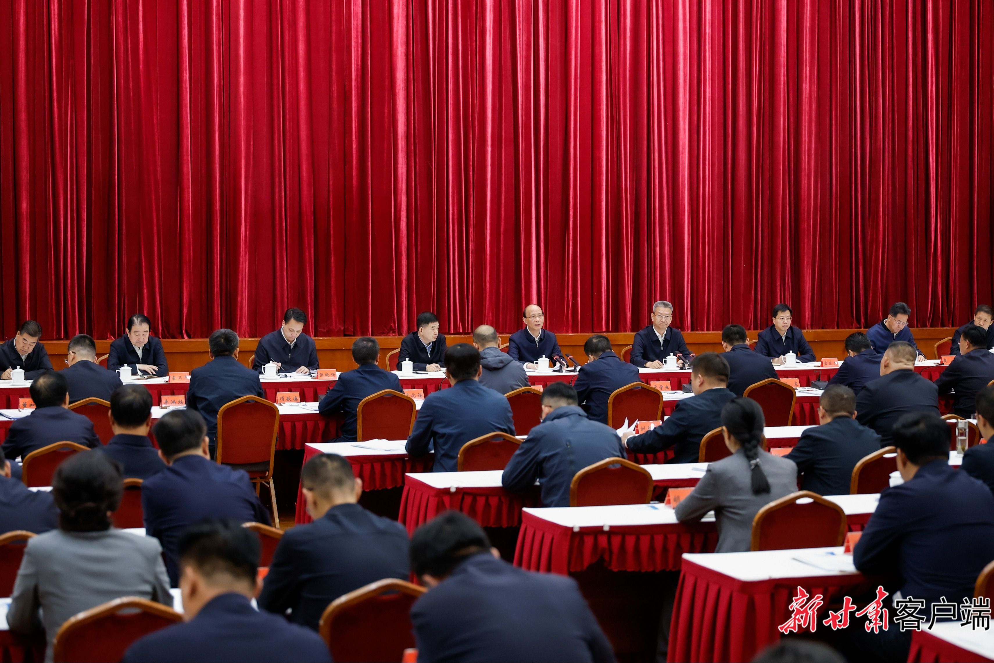 东西部协作和中央单位定点帮扶工作座谈会召开